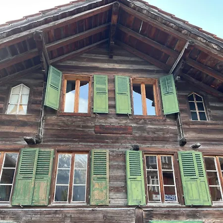 Apartment Charming, Well-equipped Alpine *